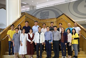 在交流中提升 在展示中成长——记东莞市麻涌镇教育管理干部高级研修班成员参观星澜学校
